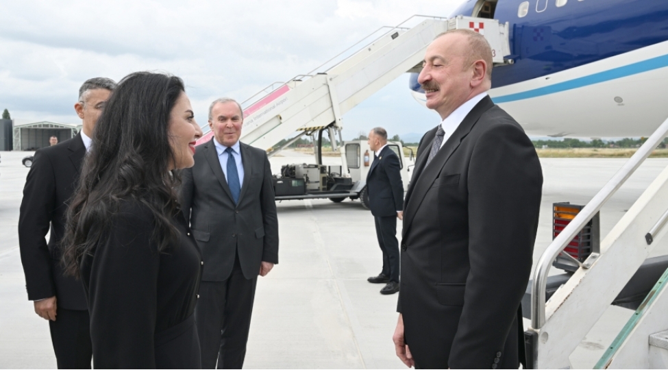 prezident-ilham-eliyev-albaniyaya-ishguzar-sefere-gedib