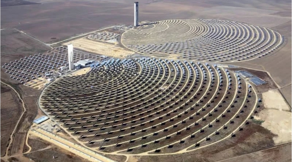 alimler-avtomobil-guzguleri-vasitesile-gunesh-enerjisinin-hasilatini-40-faiz-ucuzlashdiriblar