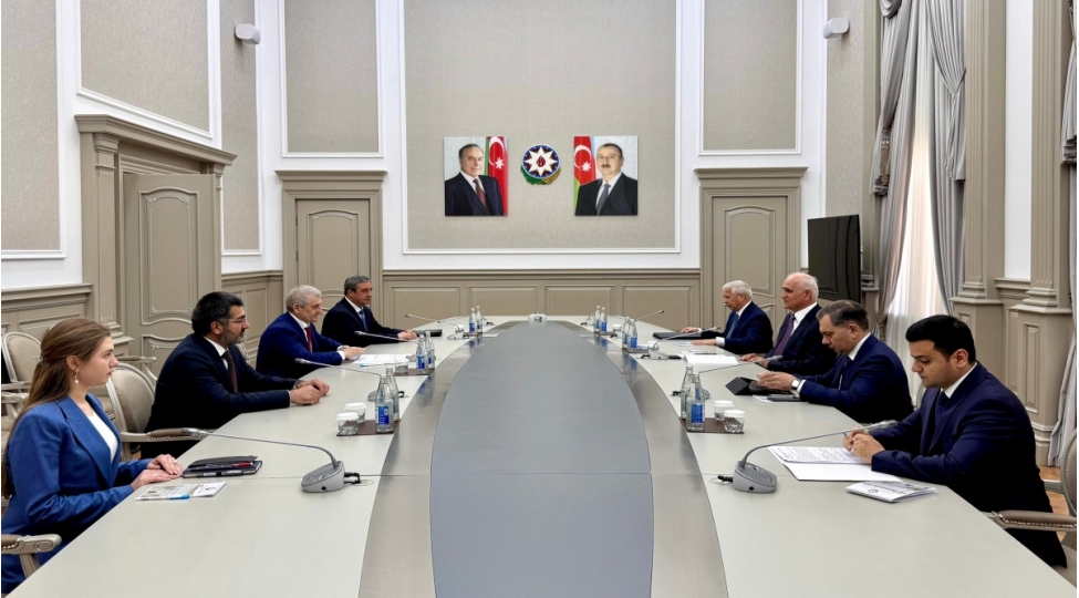 bash-nazirin-muavini-dagistan-hokumeti-sedrinin-muavini-ile-gorushub