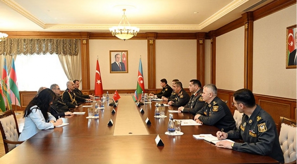 azerbaycan-turkiye-herbi-emekdashliginin-inkishaf-perspektivleri-muzakire-olunub-video