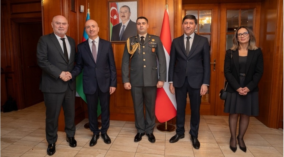 vyanada-azerbaycanin-musteqillik-gununun-ildonumu-qeyd-edilib