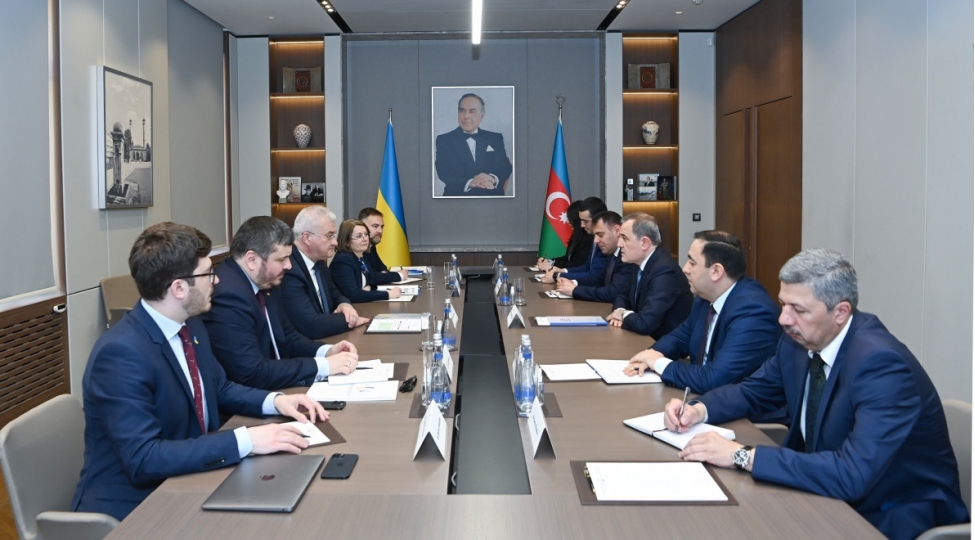 azerbaycan-rusiya-ukrayna-munaqishesinin-siyasi-dialoq-yolu-ile-hellinin-terefdaridir