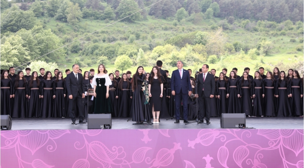 shushada-xaribulbul-beynelxalq-musiqi-festivali-davam-edir