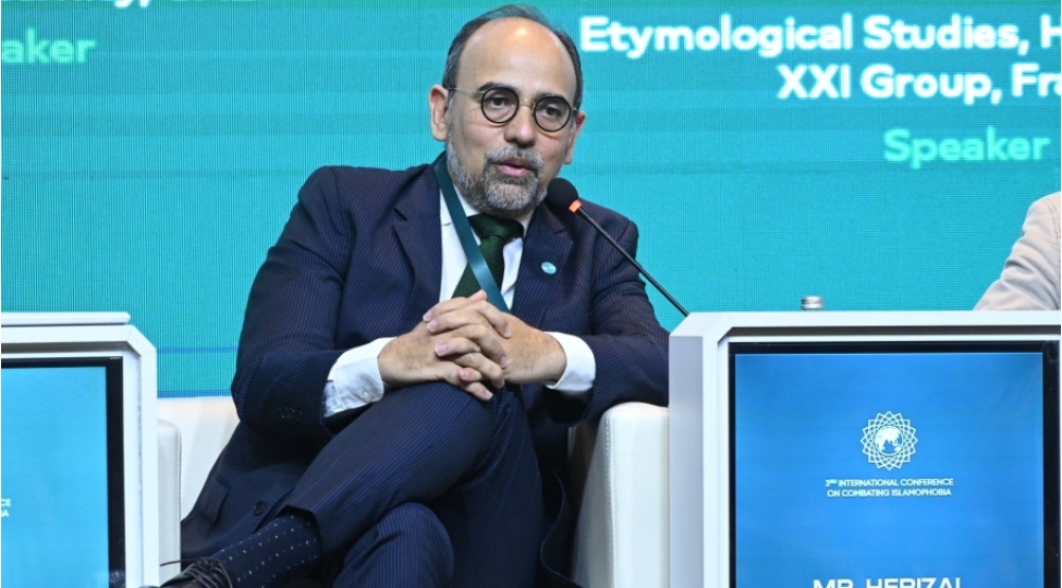 herizal-hezri-birge-yashayishi-teblig-etmek-tekce-menevi-prinsiplerle-mehdudlashmamalidir