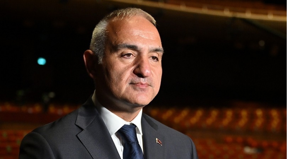 azerbaycan-prezidentinin-rehberliyi-ile-guclu-geleceye-dogru-addimlayir-turkiyeli-nazir