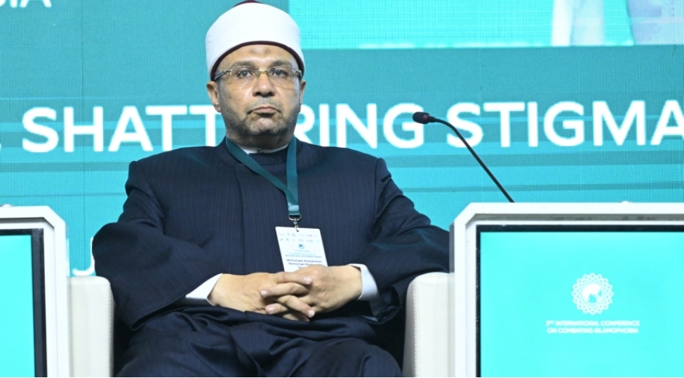 biz-realliqda-bezi-tehriflerle-uz-uzeyik-ebdul-rehim-el-bayumi