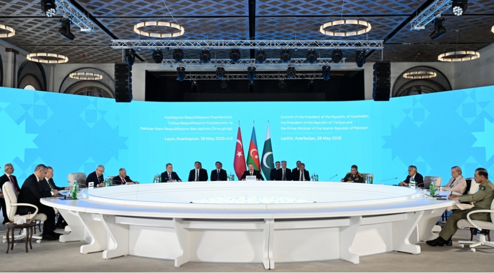 lachinda-azerbaycan-prezidentinin-turkiye-prezidentinin-ve-pakistanin-bash-nazirinin-zirve-gorushu-kechirilib-yenilenib