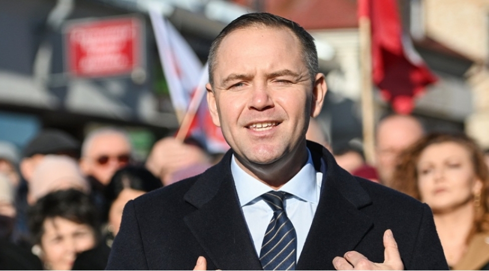 polshada-prezident-sechkilerinde-karol-navrotski-qalib-gelib