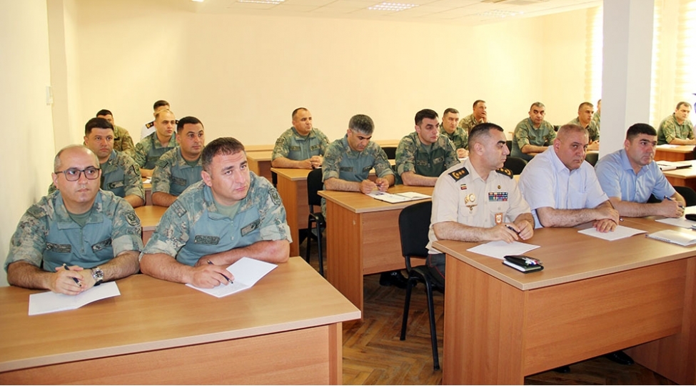 nato-nun-mobil-telim-qrupu-ile-treyninq-kechirilir
