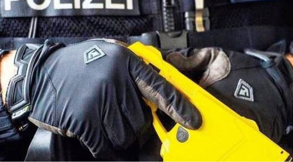 almaniyanin-daxili-ishler-naziri-federal-polisin-elektroshok-cihazlari-ile-techiz-olunmasini-isteyir
