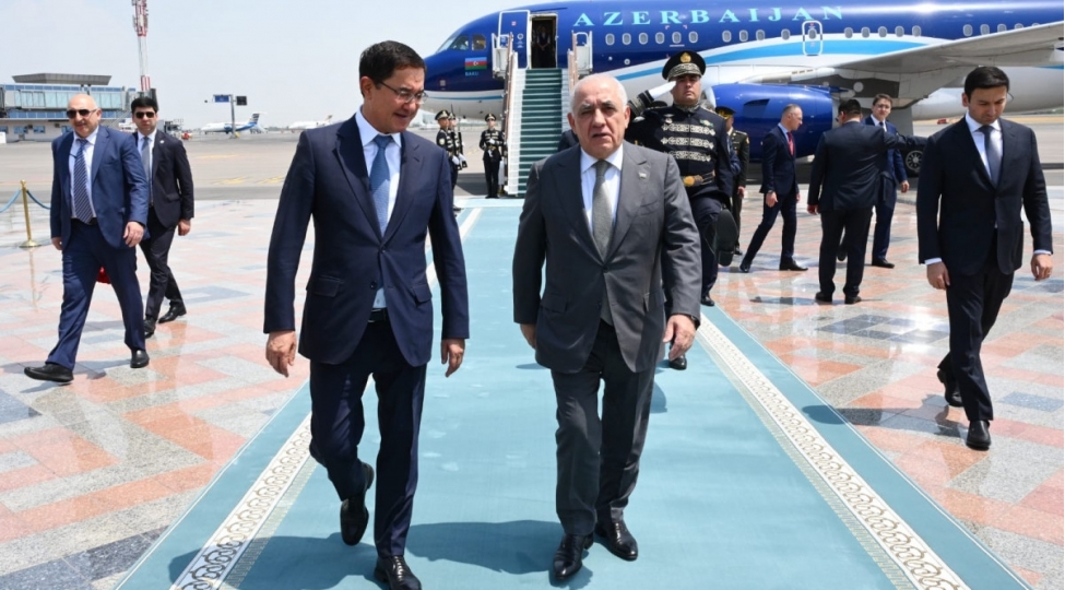 eli-esedov-ozbekistana-resmi-sefer-edib