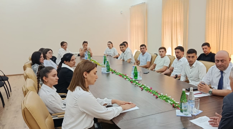 ap-masalli-rayon-teshkilati-aparatinda-zefer-gencleri-movzusunda-tedbir-kechirilib