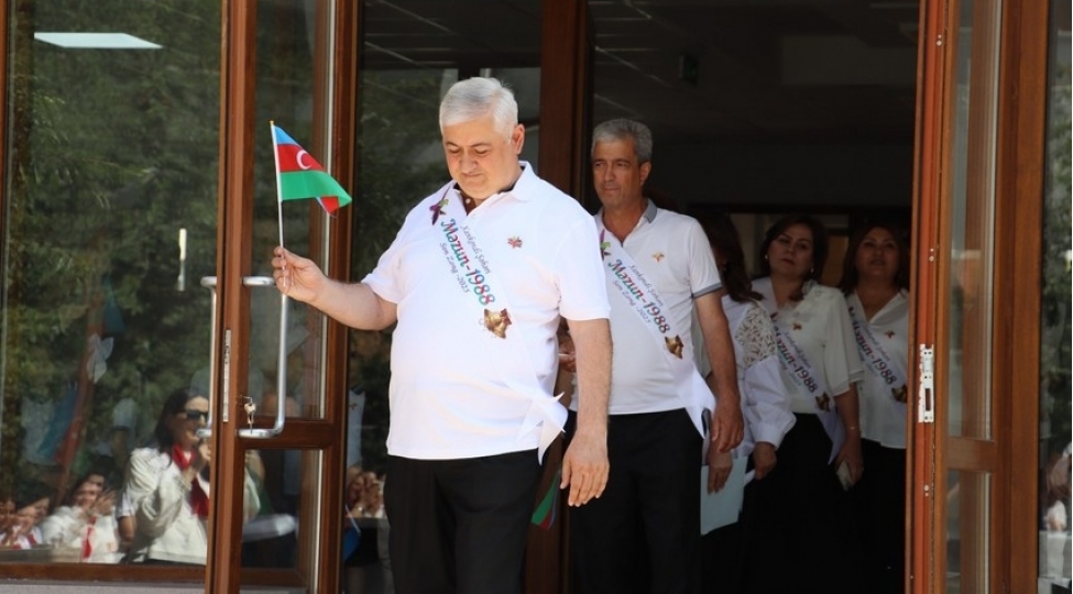 xankendide-37-il-evvel-mezun-olanlar-uchun-son-zeng-merasimi-kechirilib