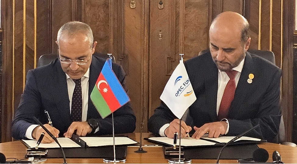 azerbaycan-opec-beynelxalq-inkishaf-fondu-ile-cherchive-senedi-imzalayib