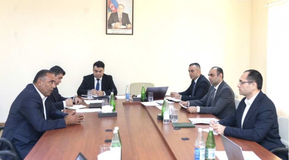 mecnun-memmedov-dashkesende-vetendashlari-qebul-edib