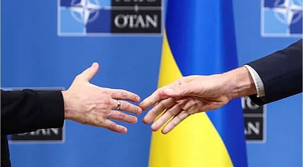 ukraynanin-nato-ya-daxil-olmamasinin-zemaneti-buxarestdeki-qerarin-legvi-ola-biler