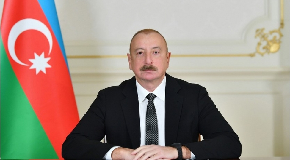 prezident-ilham-eliyev-yevlax-sheherinde-umummilli-lider-heyder-eliyevin-abidesini-ziyaret-edib