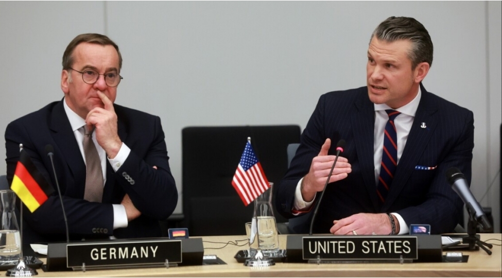 nato-uzvleri-pistoriusun-heqsete-tezyiqinden-narazidirlar-financial-times