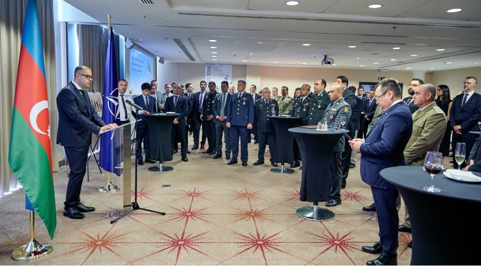 nato-da-azerbaycanin-silahli-quvveler-gunu-qeyd-edilib