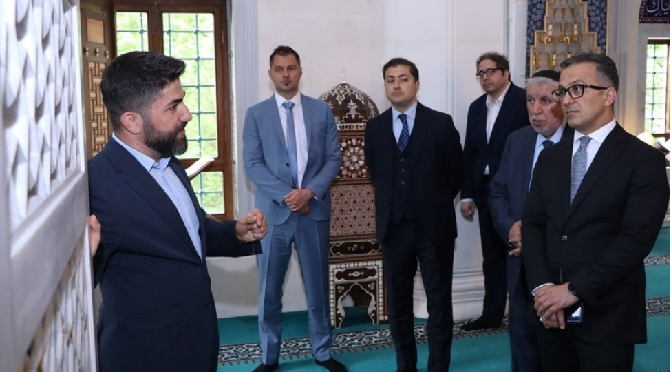 ramin-memmedov-berlindeki-shehidlik-mescidinde-olub