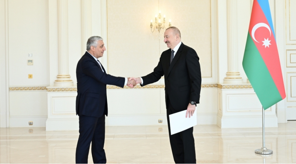 prezident-ilham-eliyev-iranin-azerbaycanda-yeni-teyin-olunmush-sefirinin-etimadnamesini-qebul-edib