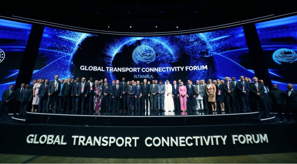 istanbulda-qlobal-neqliyyat-dehlizleri-forumu-kechirilir