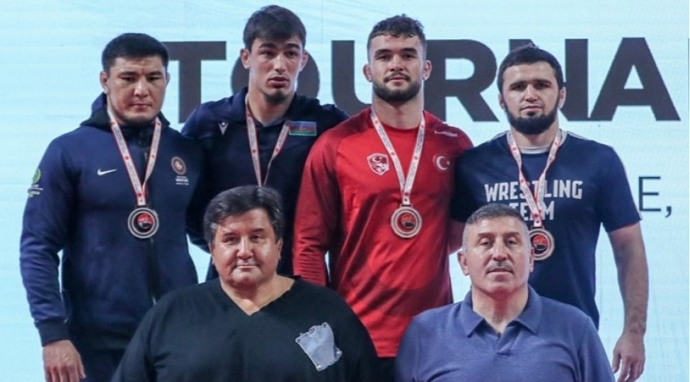 azerbaycan-guleshchileri-turkiyede-kechirilen-xatire-turnirini-8-medalla-basha-vurublar