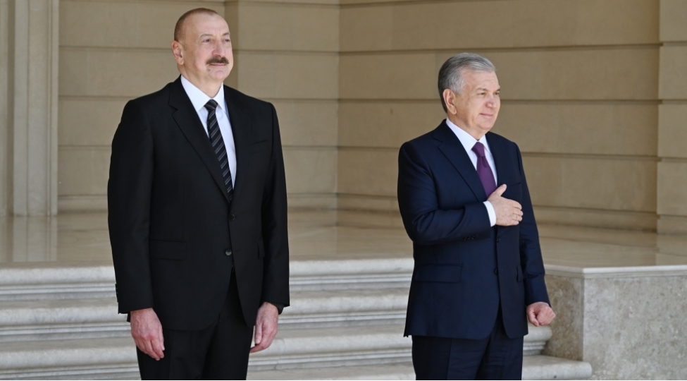 ozbekistan-prezidenti-shavkat-mirziyoyevin-resmi-qarshilanma-merasimi-olub