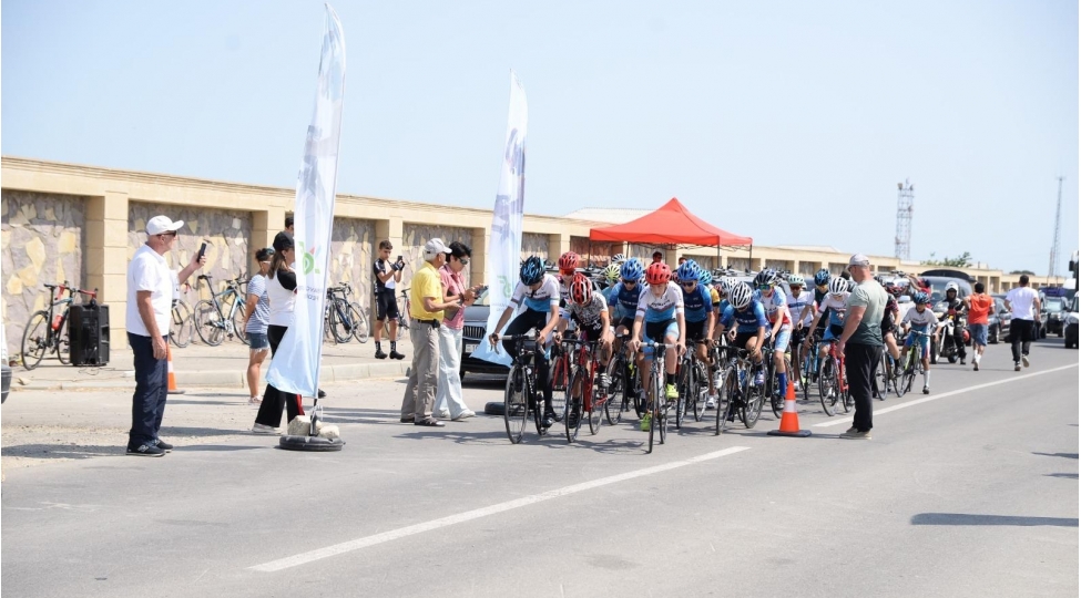 shose-velosipedi-uzre-azerbaycan-chempionatinda-qrup-otushmesine-start-verilib