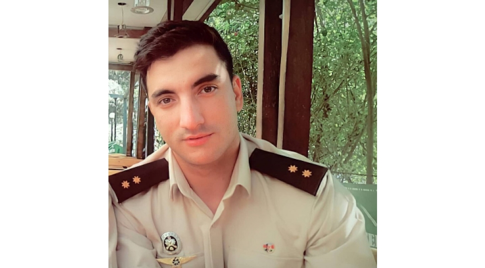 shanli-tariximize-adini-yazan-qehreman