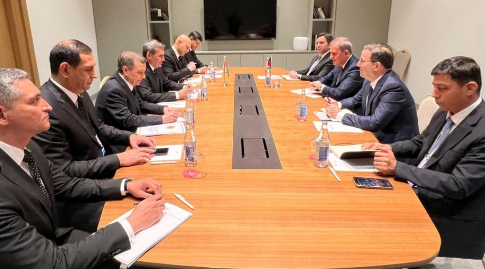 azerbaycan-ve-turkmenistan-arasinda-emekdashligin-genishlendirilmesi-imkanlarina-dair-fikir-mubadilesi-aparilib