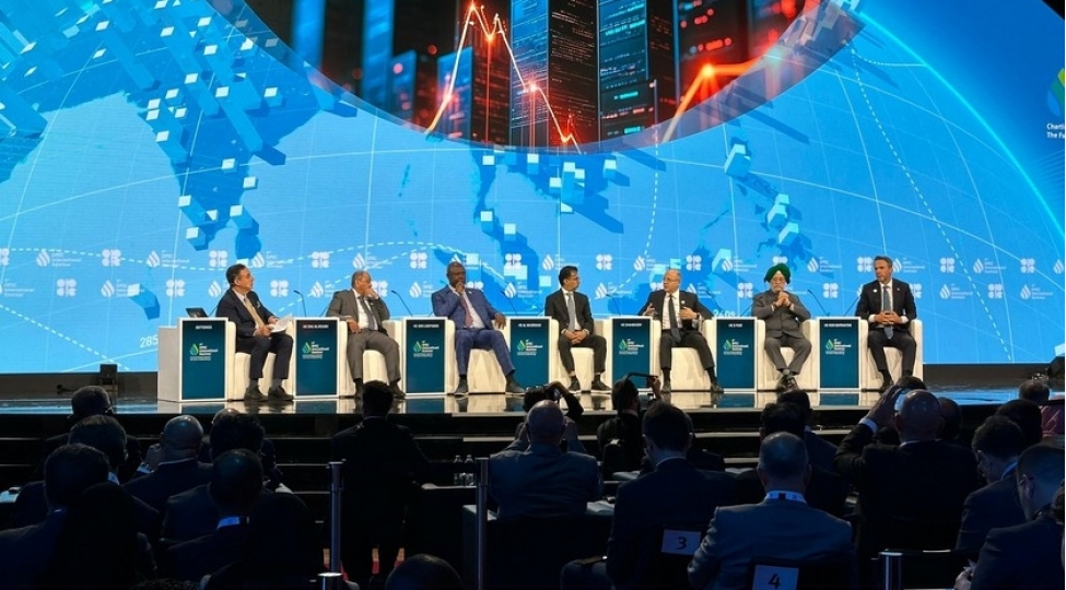 perviz-shahbazov-vyanada-opec-beynelxalq-seminarinda-ishtirak-edib