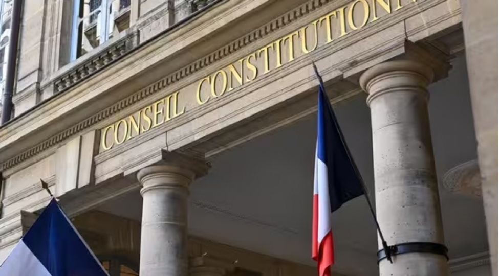 fransa-milli-assambleyasinin-uch-deputati-istefa-verib