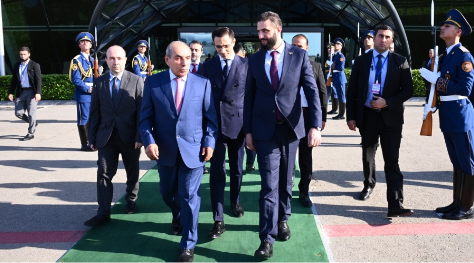 suriyanin-kechid-dovru-prezidentinin-azerbaycana-seferi-basha-chatib