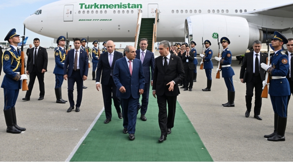 turkmenistan-xalq-meslehetinin-sedri-azerbaycana-sefere-gelib