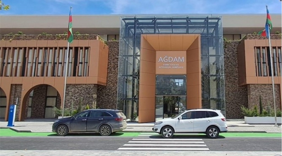 shusha-qlobal-media-forumunun-ishtirakchilari-agdamdaki-infrastruktur-layiheleri-ile-tanish-olub