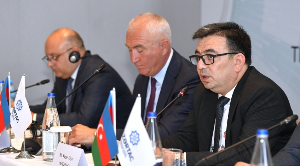 vuqar-eliyev-chagdash-dunyanin-en-ciddi-problemlerinden-olan-dezinformasiya-ile-uz-uzeyik