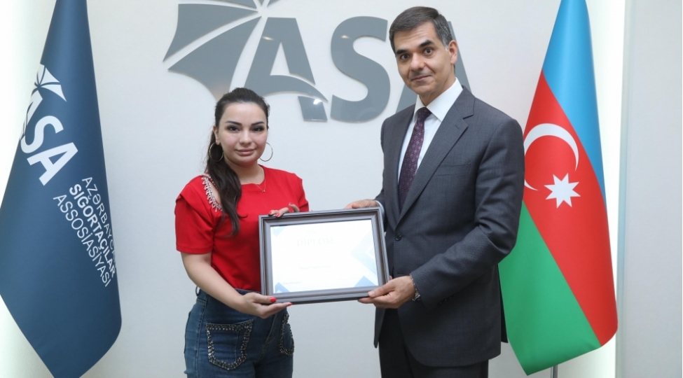 asa-yazi-musabiqesinin-qaliblerinin-teltifolunmasi-merasimini-kechirib