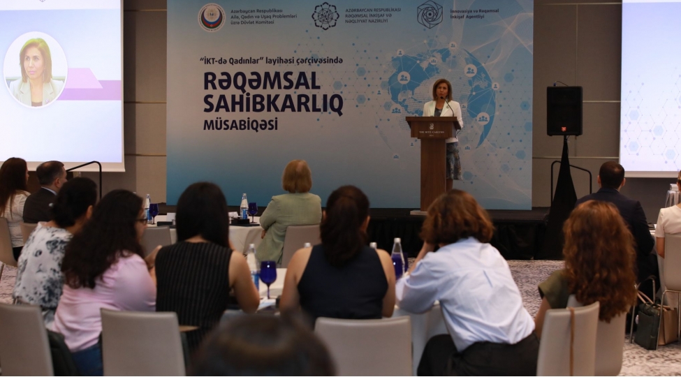 reqemsal-sahibkarliq-musabiqesinin-qalibleri-mukafatlandirildi