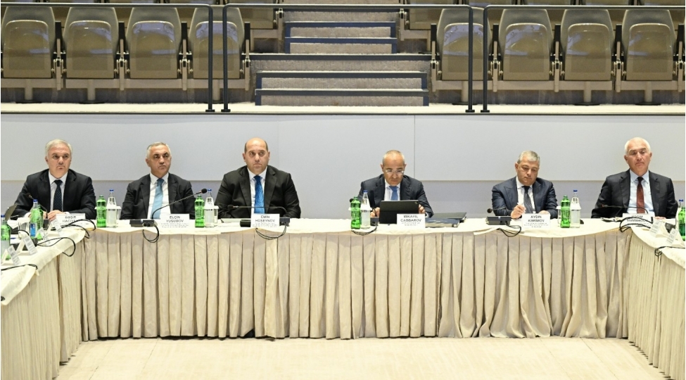 azerbaycanin-qeyri-neft-qaz-sektoru-uzre-udm-uch-ilde-12-defe-artib-mikayil-cabbarov