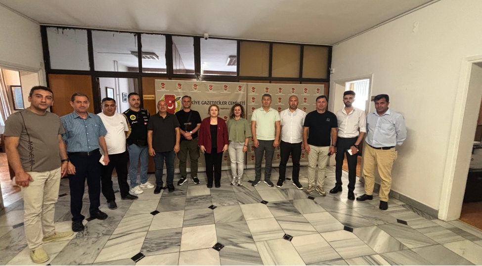 qazi-jurnalistlerimiz-turkiyede-dha-tgc-kgk-ni-ziyaret-edibler