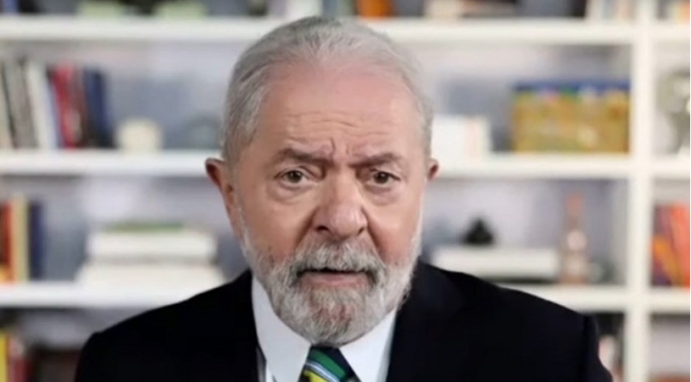 braziliya-prezidenti-tramp-butun-serhedleri-ashib