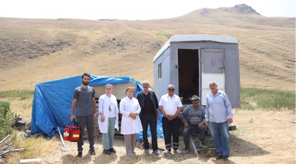 batabat-yaylaginda-ehaliye-yerinde-tibbi-xidmet-gosterilib