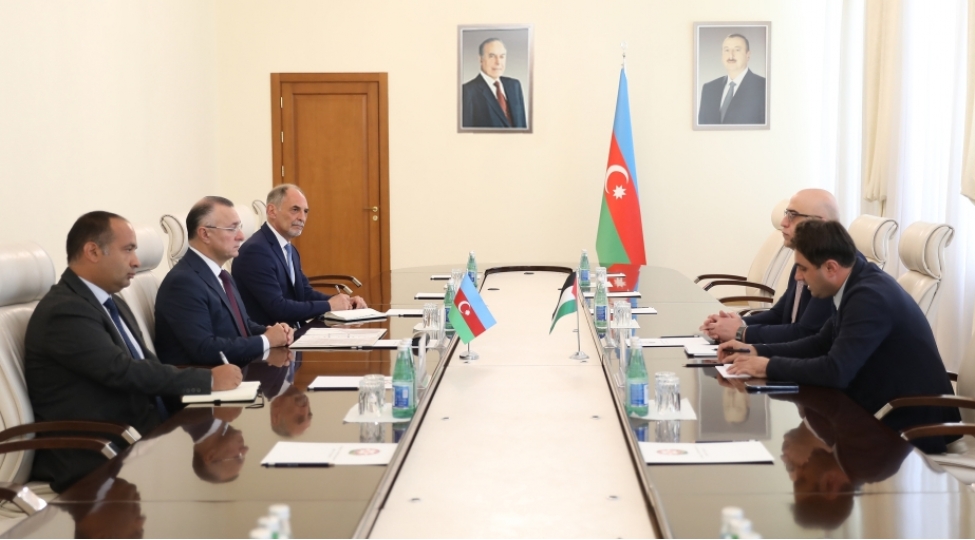 azerbaycan-ve-felestin-arasinda-sehiyye-sahesinde-emekdashliq-meseleleri-muzakire-edilib