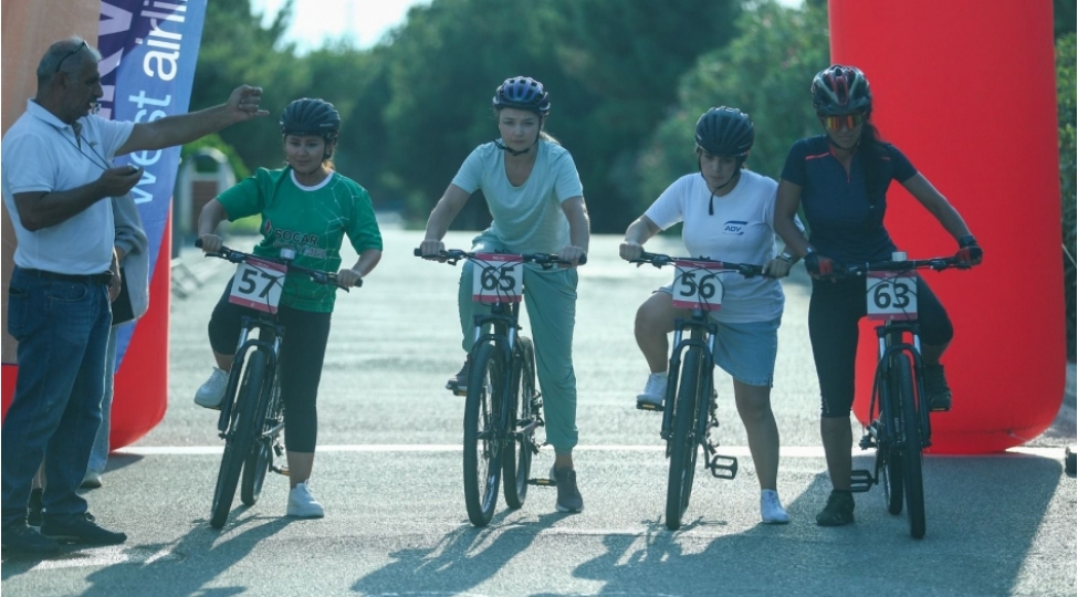 dovlet-qurumlarinin-emekdashlari-arasinda-velosiped-yarishi-teshkil-olunub
