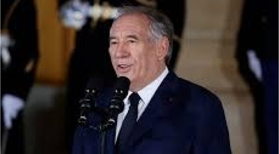 fransada-muxalifeti-bash-nazir-bayrunu-desteklemeyeceyini-achiqlayib