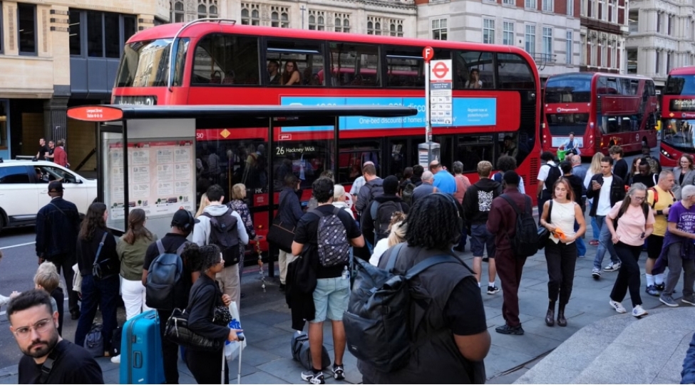 london-metrosunda-tetil-sheher-iqtisadiyyatina-230-milyon-funt-sterlinq-zerer-vura-biler