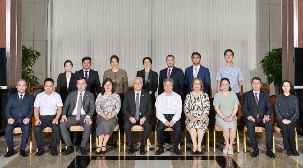 yap-numayende-heyetinin-chine-seferi-basha-chatib-foto-2