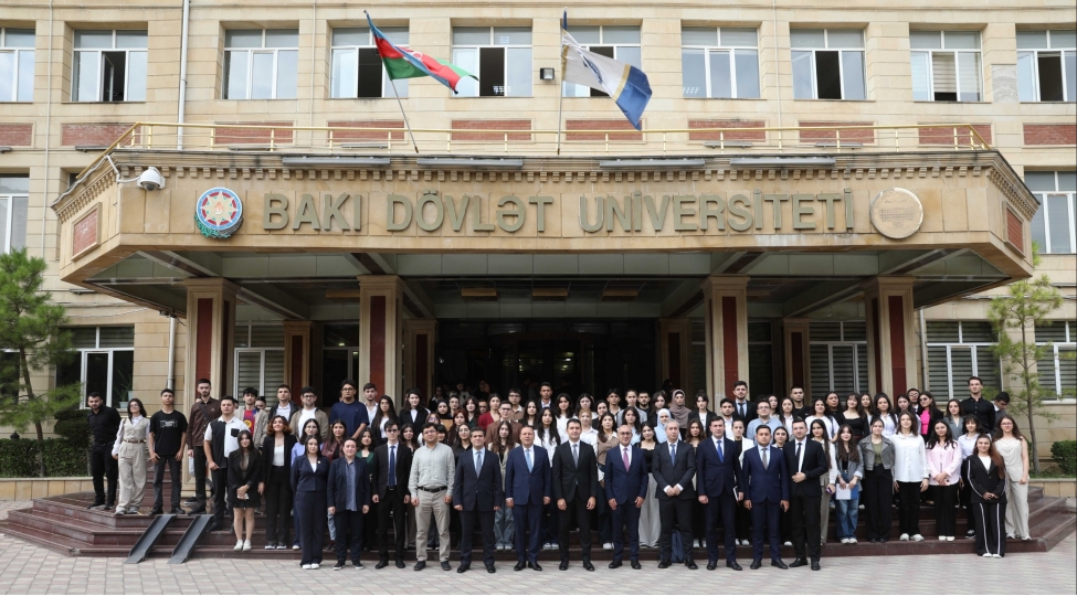 bdu-da-suni-intellekt-etikasi-uzre-i-gencler-forumu-kechirilir