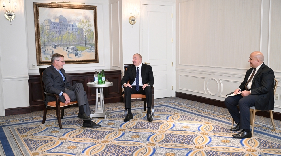 prezident-ilham-eliyev-nyu-yorkda-neuberger-berman-shirketinin-sedri-ve-bash-icrachi-direktoru-ile-gorushub